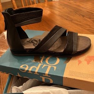 Otbt sandals